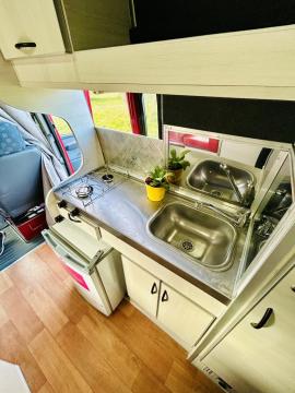 Camperización de Camionetas: Convertí tu Vehículo en un Hogar Sobre Ruedas